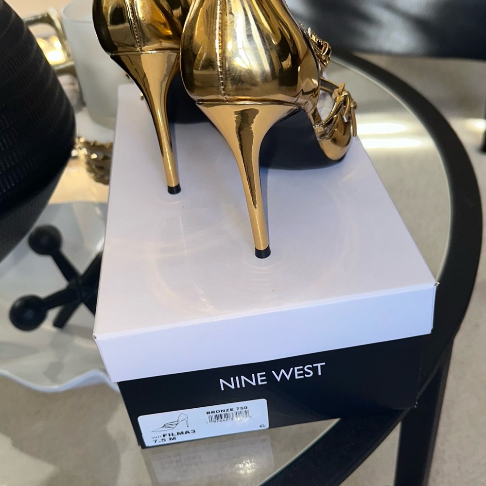 Nine West Gold Women's Shoes - Picture 5 of 5